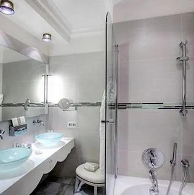 Hotel Princesse Flore 5*